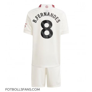 Manchester United Bruno Fernandes #8 Replika Tredje Tröja Barn 2023-24 Kortärmad (+ Korta byxor)